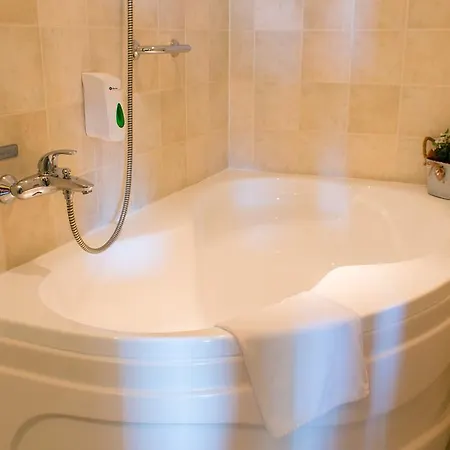 아파트 Karos Gold 813 Wellness *